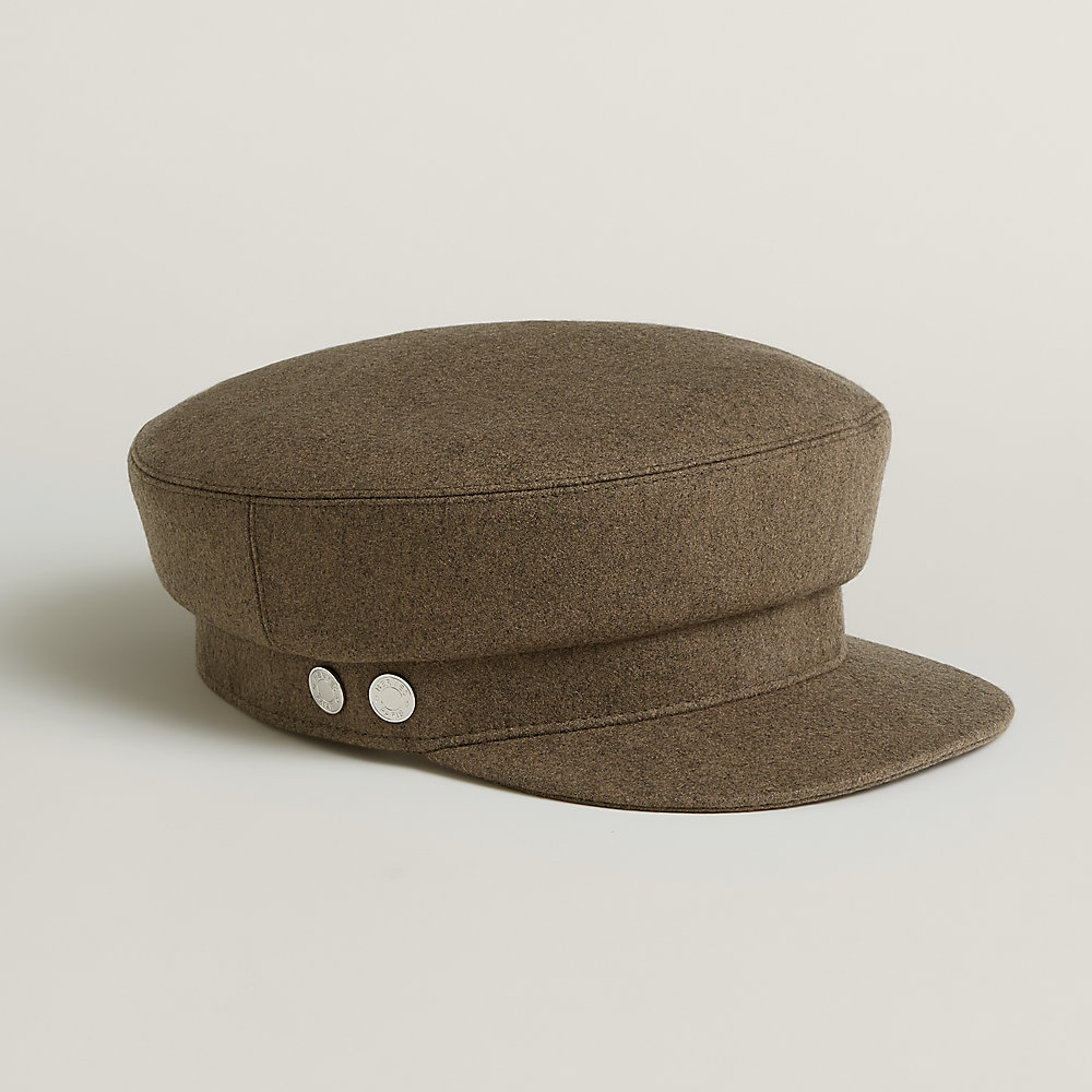 【伝統とモードが融合】HERMES Deauville H Kilt キャップ Deauville H Kilt cap | Hermès USA